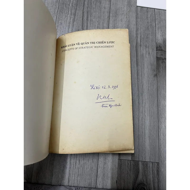 Khái luận về quản trị chiến lược. 6a4 737103