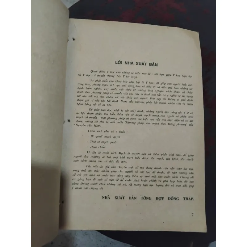 Phương pháp xem mạch theo Đông phương  của Nguyễn Văn Minh  1020416