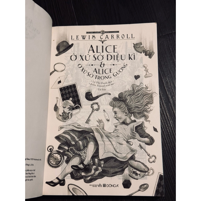 Alice ở xứ sở diệu kì 522229