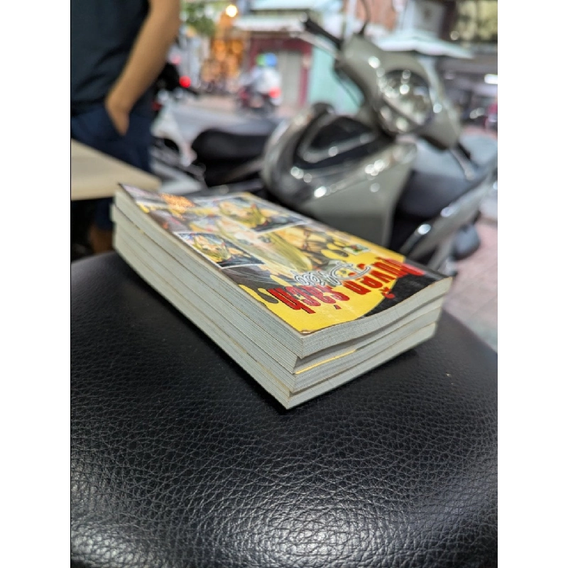 Truyện tranh quyển sách phép 745265