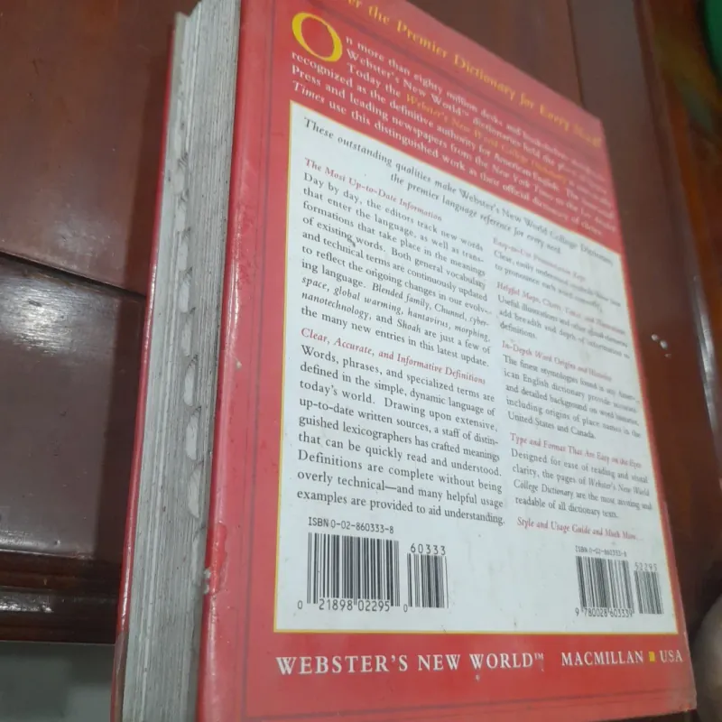 WEBSTER'S NEW WORLD COLLEGE DICTIONARY 751044