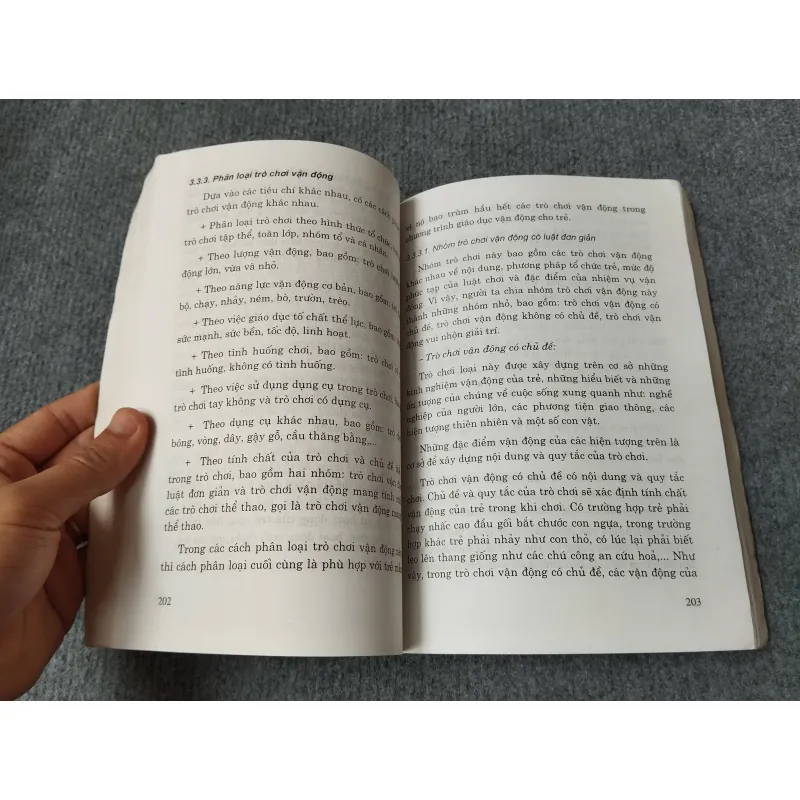 GIÁO TRÌNH LÍ LUẬN VÀ PHƯƠNG PHÁP GIÁO DỤC THỂ CHẤT CHO TRẺ EM LỨA TUỔI MẦM NON 729267