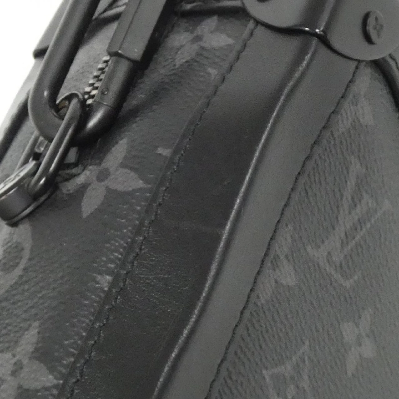 Túi đeo vai Louis Vuitton Monogram Eclipse Soft Trunk M44730 - Hàng hiệu Authentic 767710