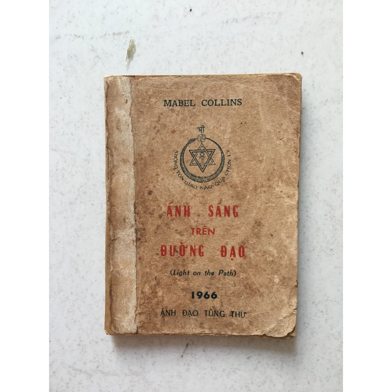 (1966) Ánh Sáng Trên Đường Đạo - Hội Thông Thiên Học Việt Nam 408567