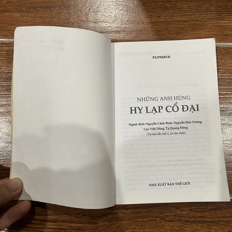 Những anh hùng Hy Lạp cổ đại - Plutarch  (7) 757358