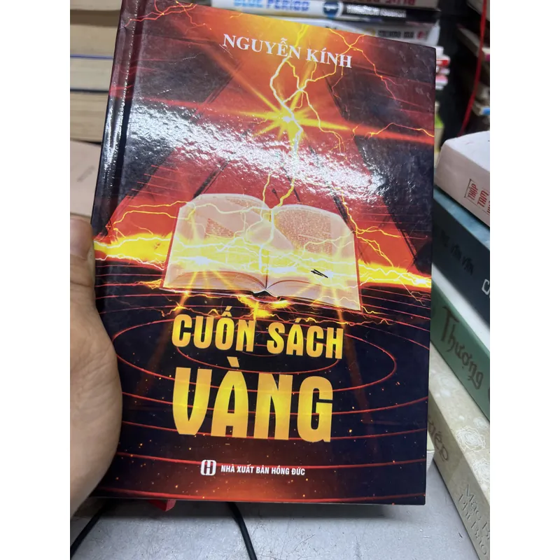 Cuốn Sách Vàng 607552