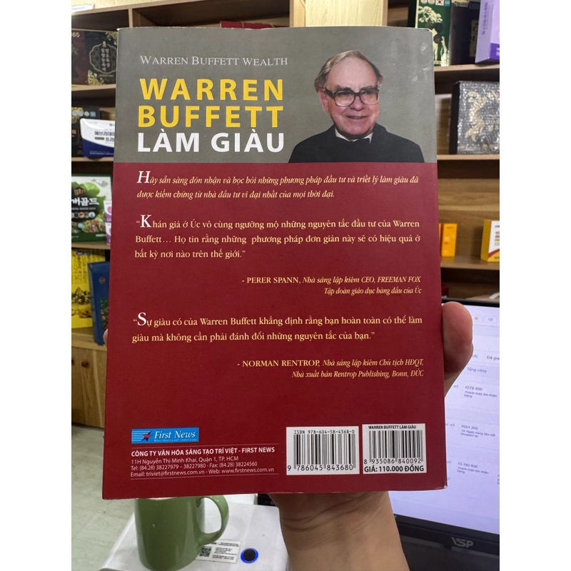 Sách kỷ lục về Warren Buffett làm giàu 450689