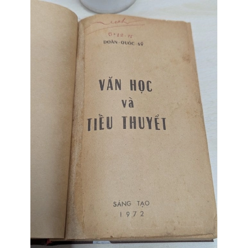 Văn học và tiểu thuyết - Doãn Quốc Sỹ 545640
