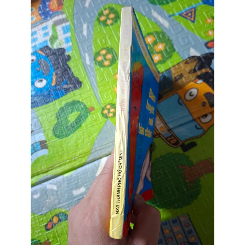 Bấm huyệt nơi bàn chân 1027667