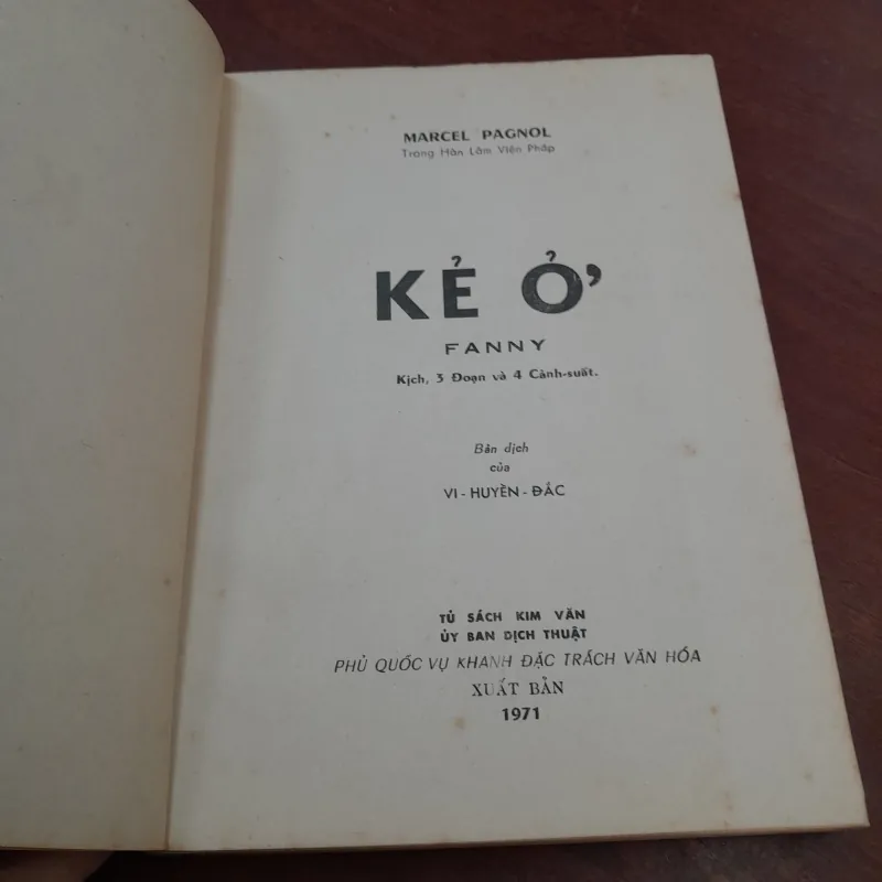 KẺ Ở - VI HUYỀN ĐẮC 778044