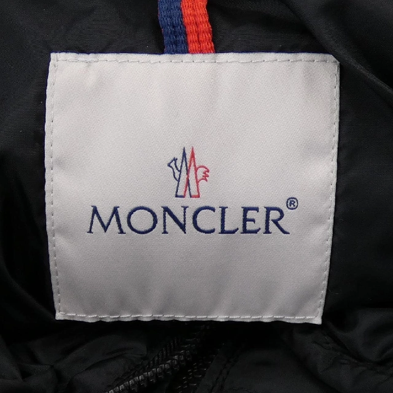Áo khoác lông vũ MONCLER ACCENTEUR - Hàng hiệu Chính hãng 819971