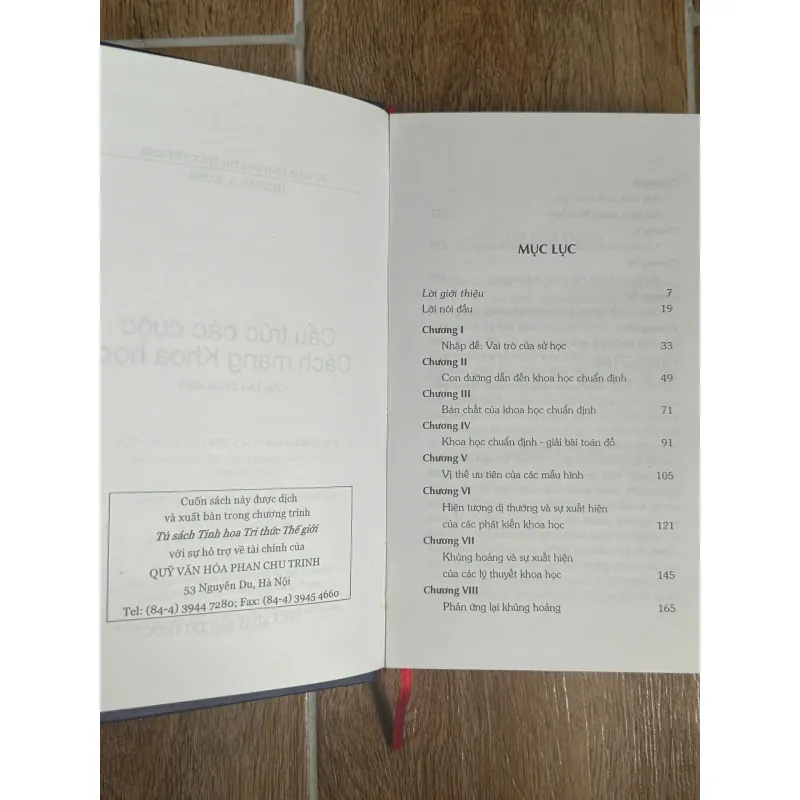 Cấu Trúc Các Cuộc Cách Mạng Khoa Học - Thomas S. Kuhn (bìa cứng, NXB Tri Thức, bản 2008) 731613