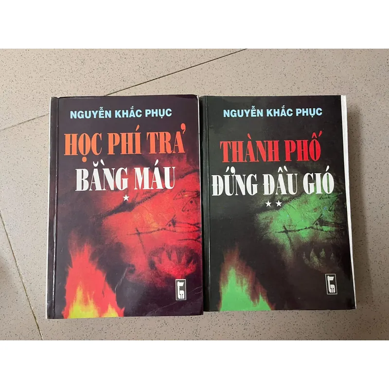 Bộ 2 tập: Học Phí Trả Bằng Máu & Thành Phố Đứng Đầu Gió 596011