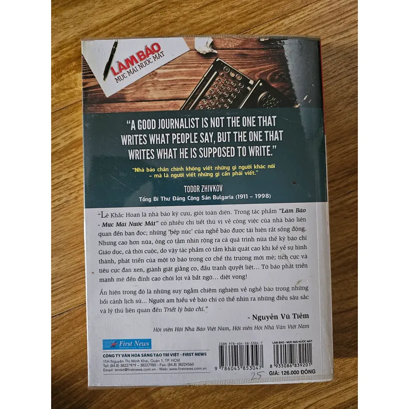 Làm báo mực mài nước mắt
 675325