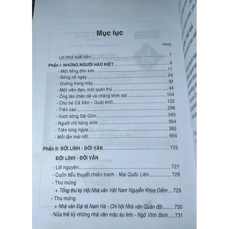 SÁCH NHỮNG NGƯỜI HÀO KIỆT 700722