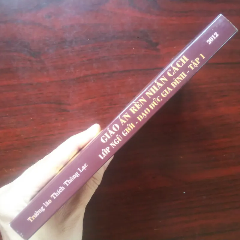 Giáo Án Rèn Nhân Cách - Đạo Đức Gia Đình - Tập 1 - Thích Thông Lạc [Sách Phật Giáo] 1026566