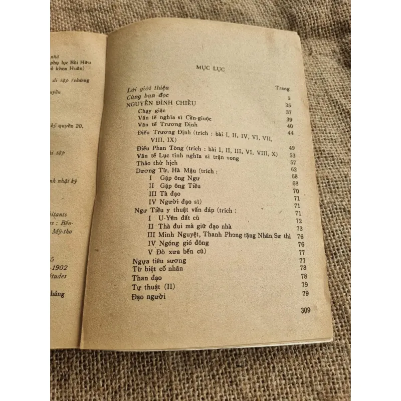 Thơ văn yêu nước Nam bộ - hơn 300 trang  760181