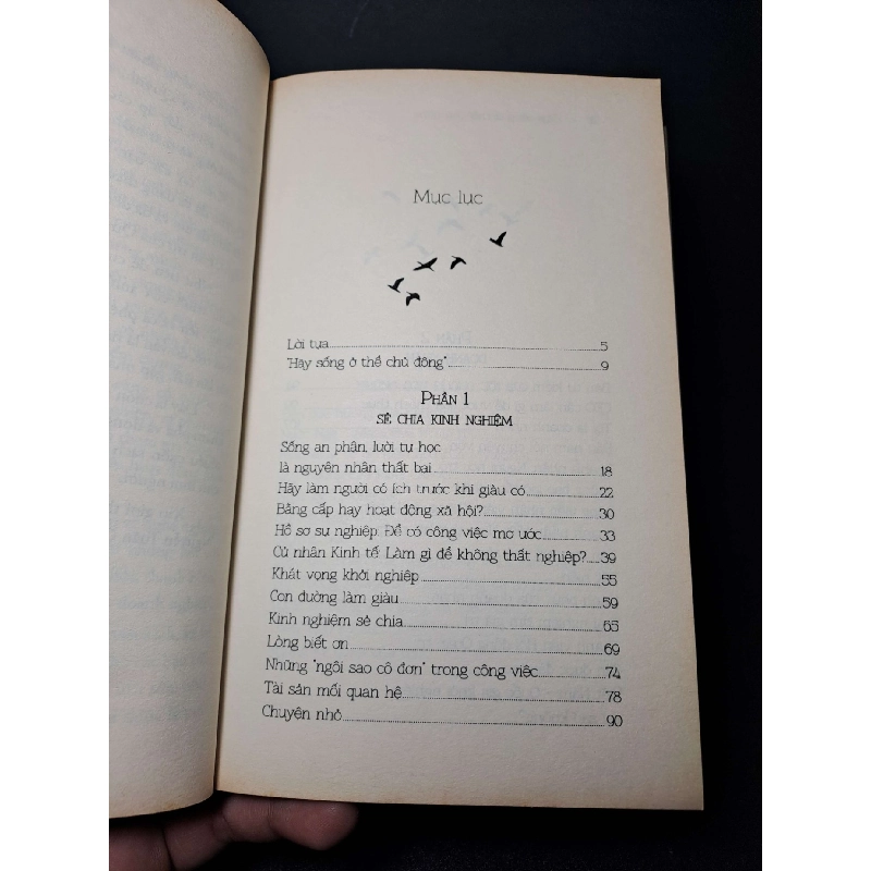 Hãy sống ở thể chủ động - Nguyễn Tuấn Quỳnh mới 80% ố VĂN HỌC HCM2012-1 921245