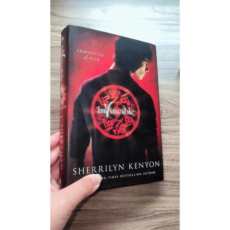 Chronicles of Nick #2 -
Invincible
- Sherrilyn Kenyon 723119
