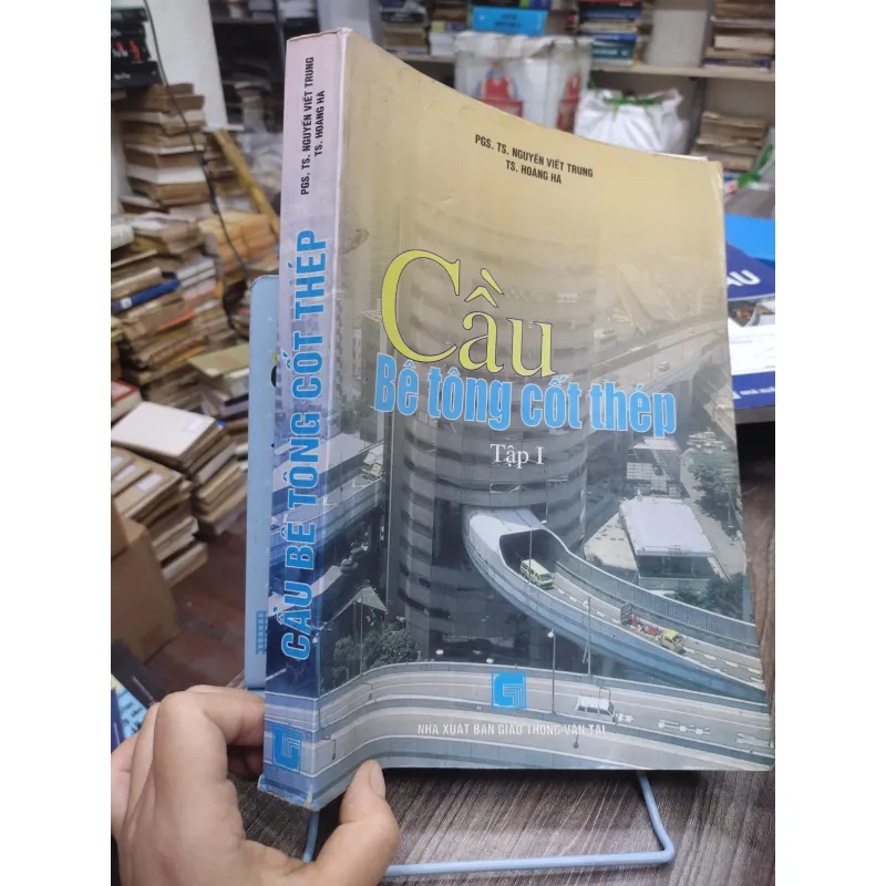 Sách: Cầu bê tông cốt thép (Tập 1) TG: PGS TS Nguyễn Viết Trung (KT) 738607