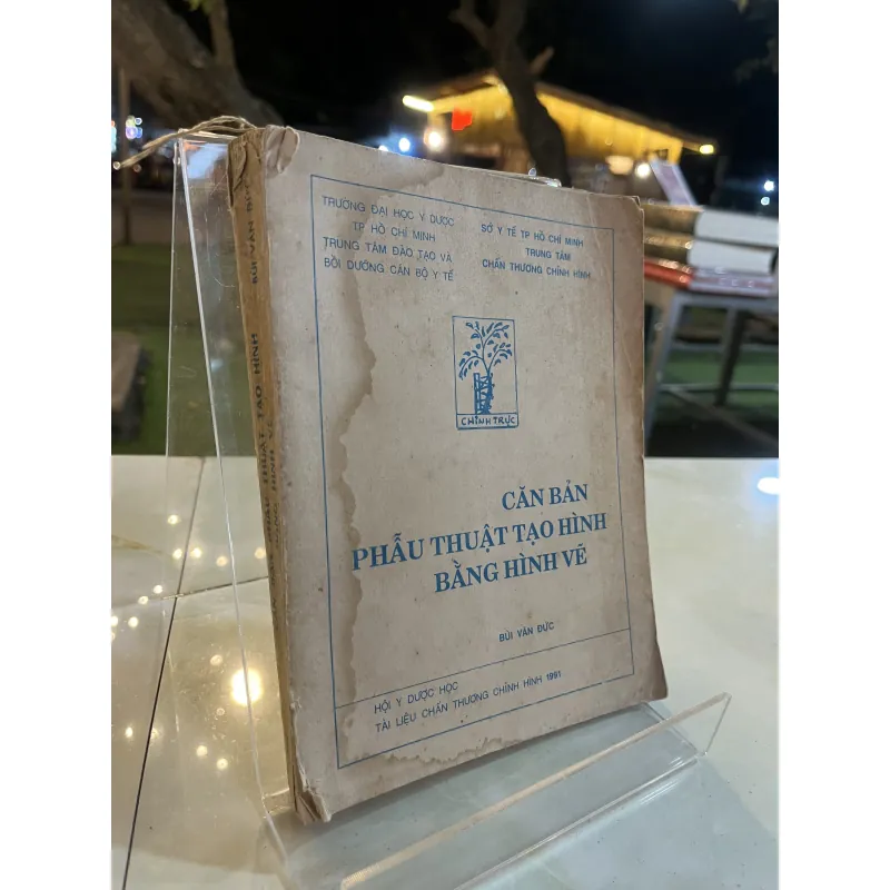 CĂN BẢN PHẪU THUẬT TẠO HÌNH BẰNG HÌNH VẼ - BÙI VĂN ĐỨC 989572