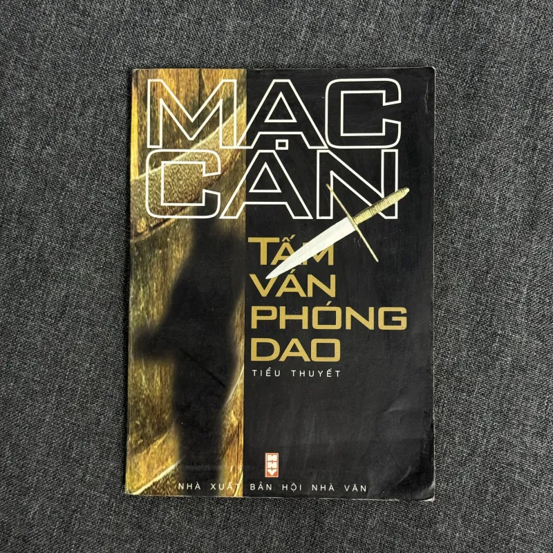 Tấm ván phóng dao - Mạc Can 1002870