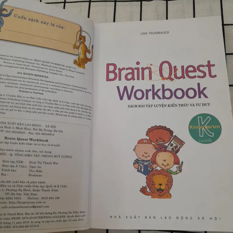 Sách tư duy màu BRAIN QUEST Workbooks K. Tg Lisa Trumbauer. Cho bé 6 t 689677