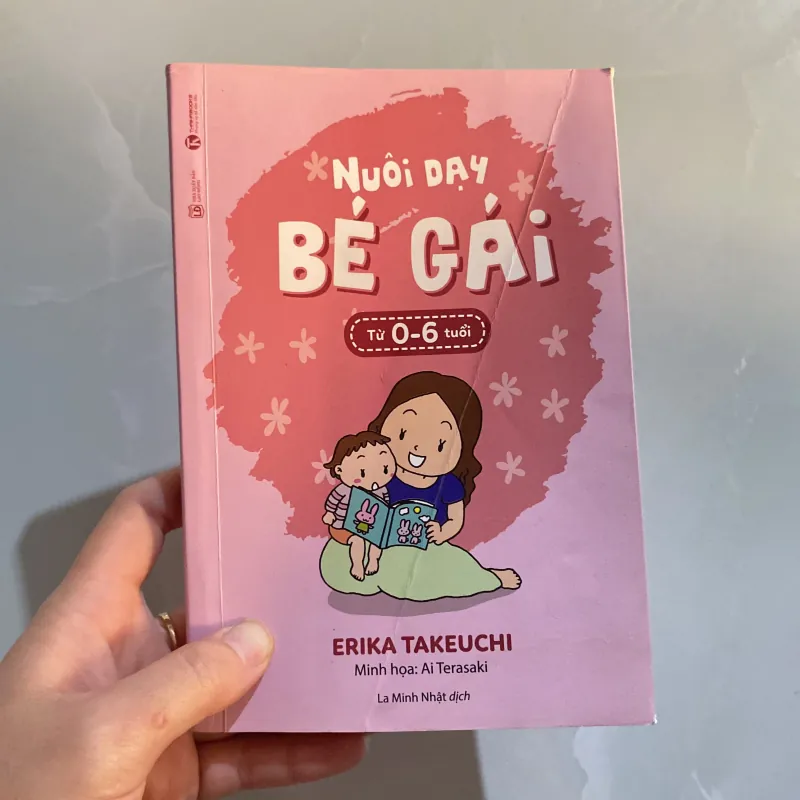 Nuôi dạy bé gái từ 0-6 tuổi 937575