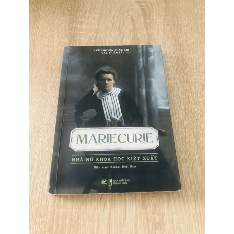 MARIE CURE NHÀ NỮ KHOA HỌC KIỆT XUẤT  1027803