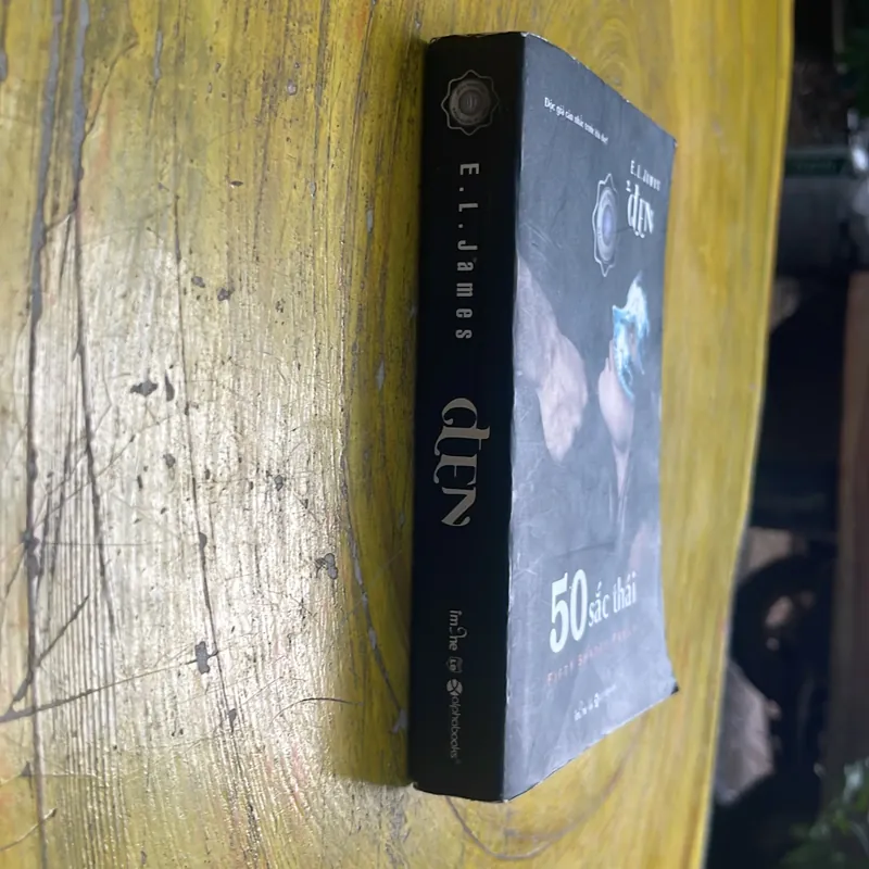 50 SẮC THÁI- ĐEN- E.L.JAMES 571489
