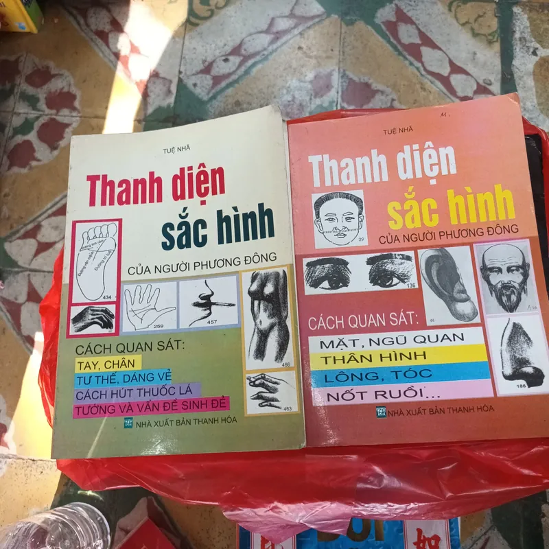 Combo 2c Thanh Diện Sắc Hình Của Người Phương Đông - Tuệ Nhã 702591