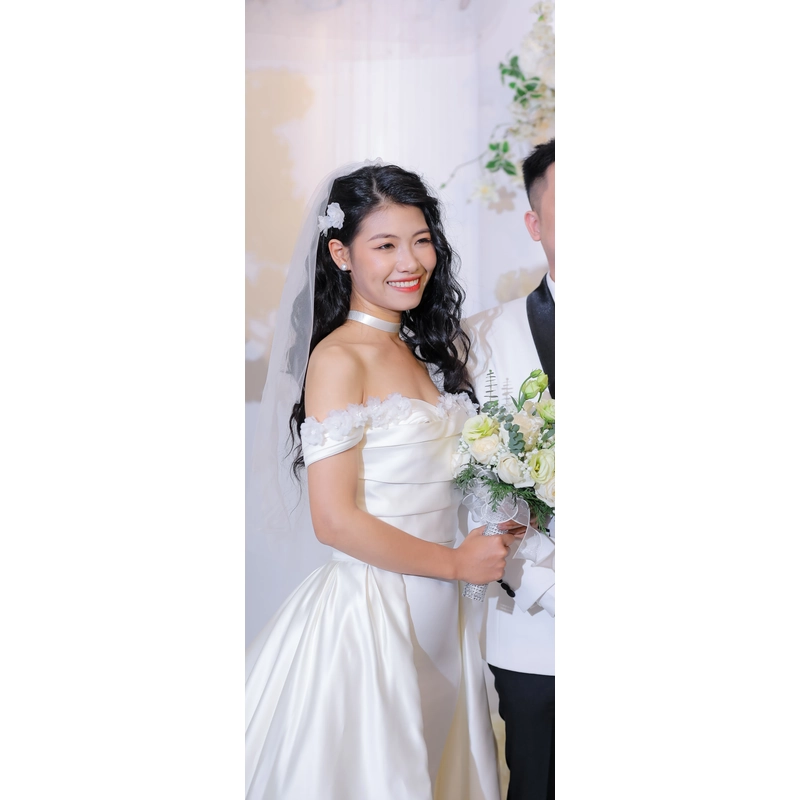 Váy cưới đuôi cá có tùng 551835