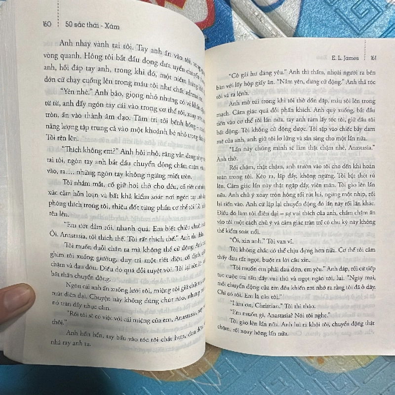 50 Sắc thái Xám Đen  391167