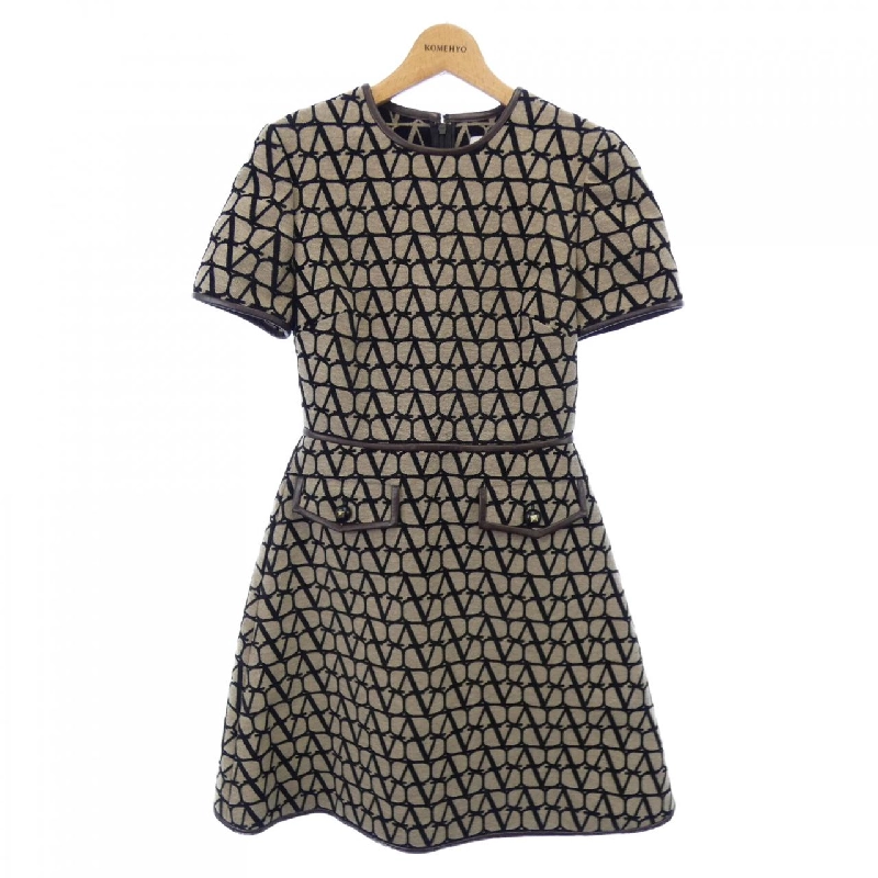 Váy đầm VALENTINO - Hàng hiệu Authentic 808722