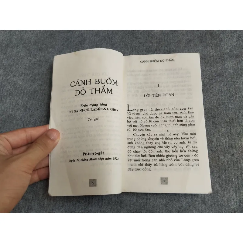CÁNH BUỒM ĐỎ THẮM - A LẾCH XAN ĐRƠ VGRIN 568025