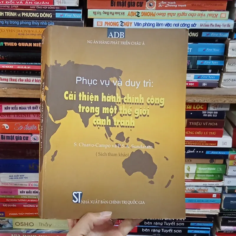 Phục vụ và duy trì cải thiện hành chính công trong một thế giới cạnh tranh -  927409