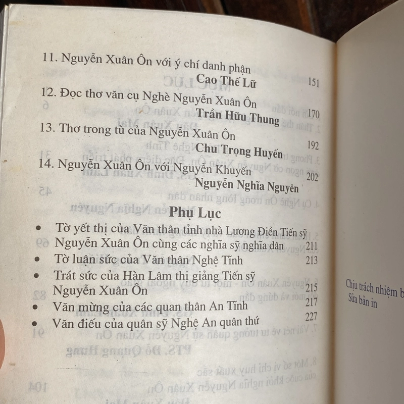 VỀ DANH NHÂN LỊCH SỬ - VĂN HÓA NGUYỄN XUÂN ÔN (XB 1999) 493289