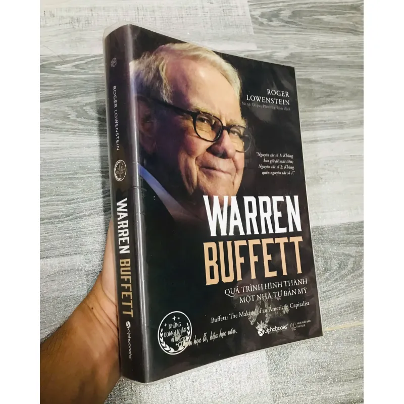 WARREN BUFFET: QUÁ TRÌNH HÌNH THÀNH MỘT NHÀ TƯ BẢN MỸ 778247