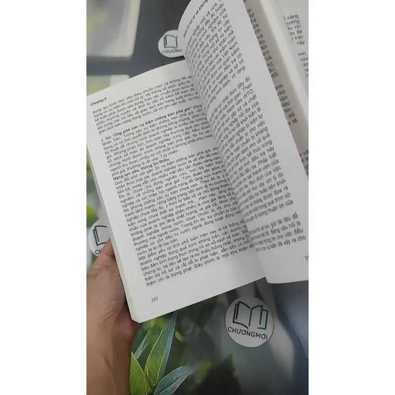 Quản Trị Rủi Ro & Khủng Hoảng - Đoàn Thị Hồng Vân & Kim Ngọc Đạt & Hà Đức Sơn 1018962