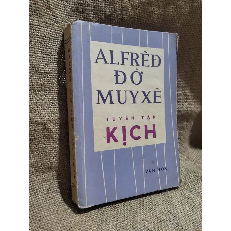 KỊCH MYUXE - Alfred de Musset 999586