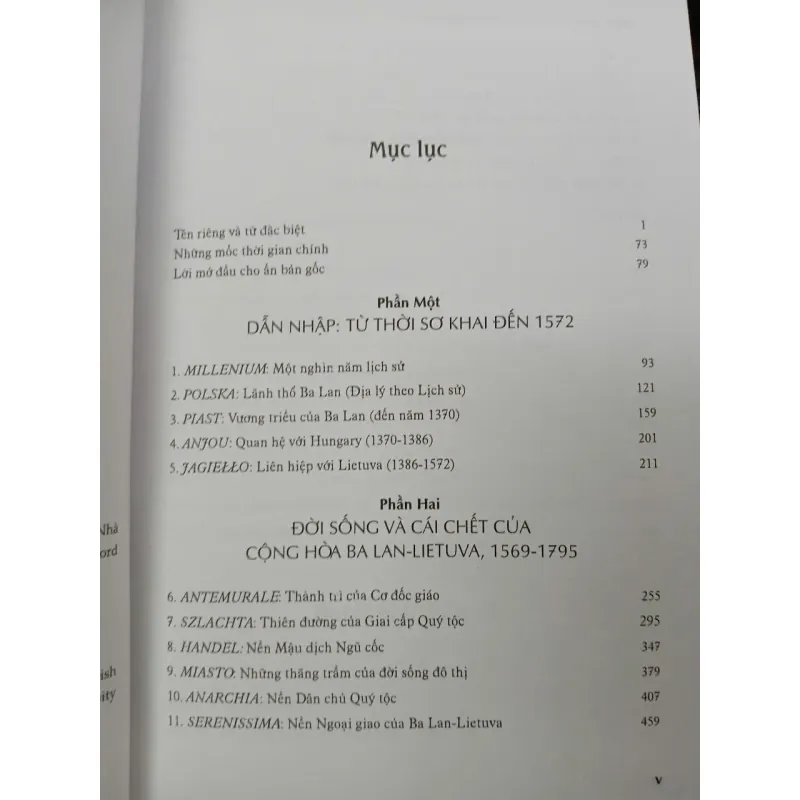 SÂN CHƠI CỦA CHÚA: LỊCH SỬ BA LAN - NORMAN DAVIES (DIỆP MINH TÂM dịch) 705148