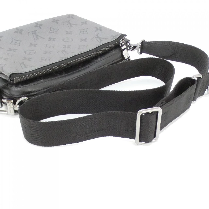 Túi đeo chéo Louis Vuitton Monogram Eclipse Reverse Trio M69443 - Hàng hiệu Authentic 768339