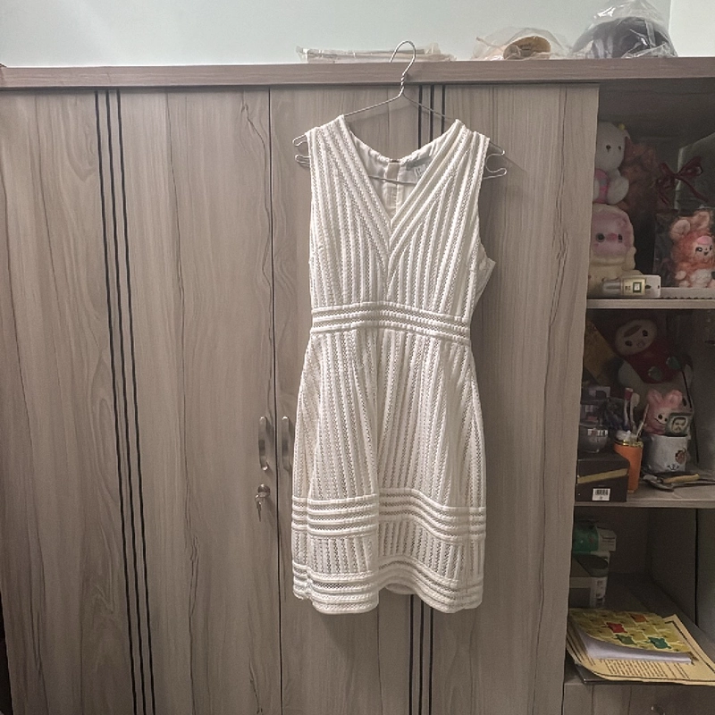 Đầm dạo phố size S màu trắng kem đã qua sữ dụng  448575