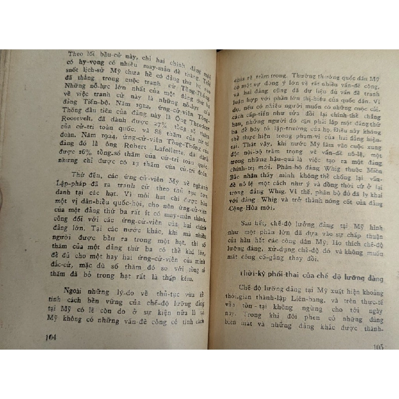 Sinh hoạt chính trị tại hoa kỳ - Abraham Ribicoff & Jôn Ô.Newman ( bản dịch của Nam Chi ) 449809