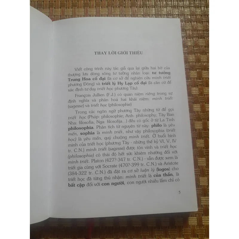 MINH TRIẾT PHƯƠNG ĐÔNG VÀ TRIẾT HỌC PHƯƠNG TÂY 756918