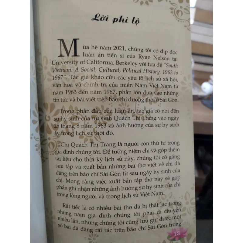 cuốn sách tập thơ nhạc tưởng niệm nữ sinh Quách Thị Trang.
Tên sách: Em là vì sao sáng  997460