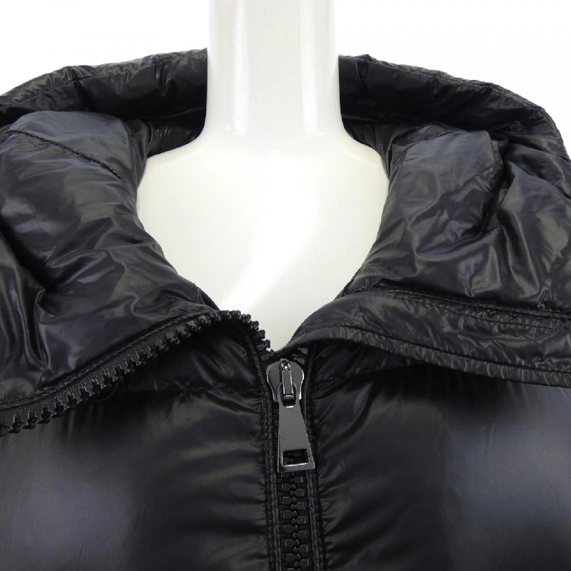 Áo khoác lông vũ MONCLER SERITTE 634089