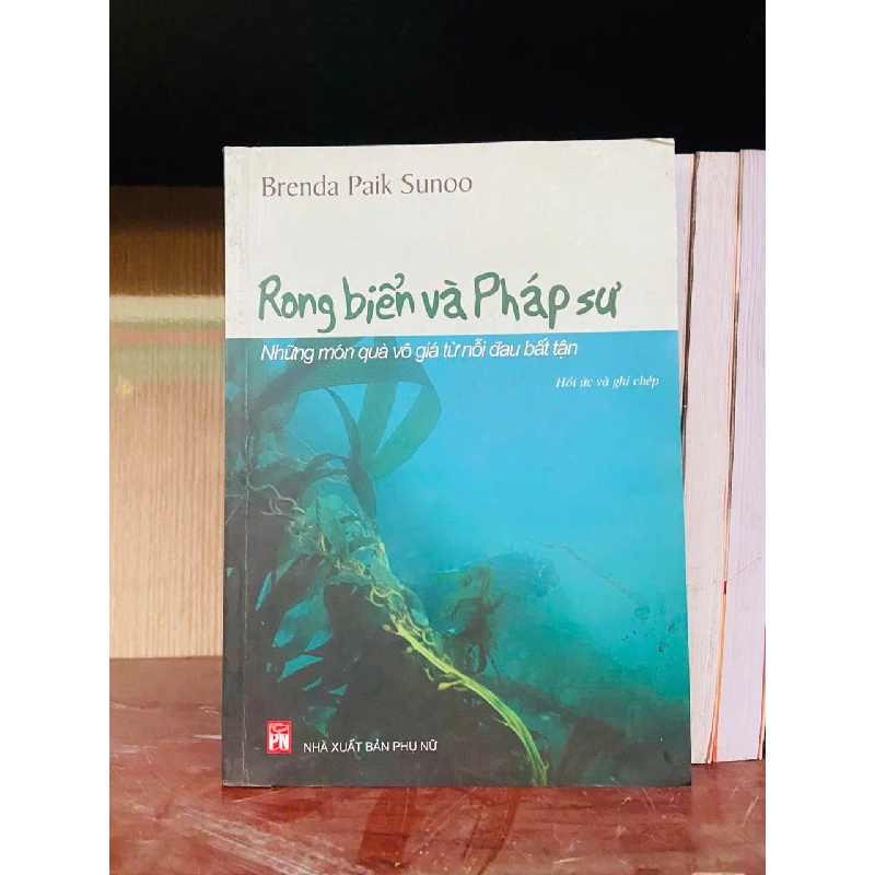Rong biển và Pháp sư - Brenda Paik Sunoo 928962
