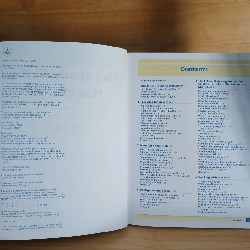 The Study Skills Handbook (Third Edition) - Stella Cottrell 936376
