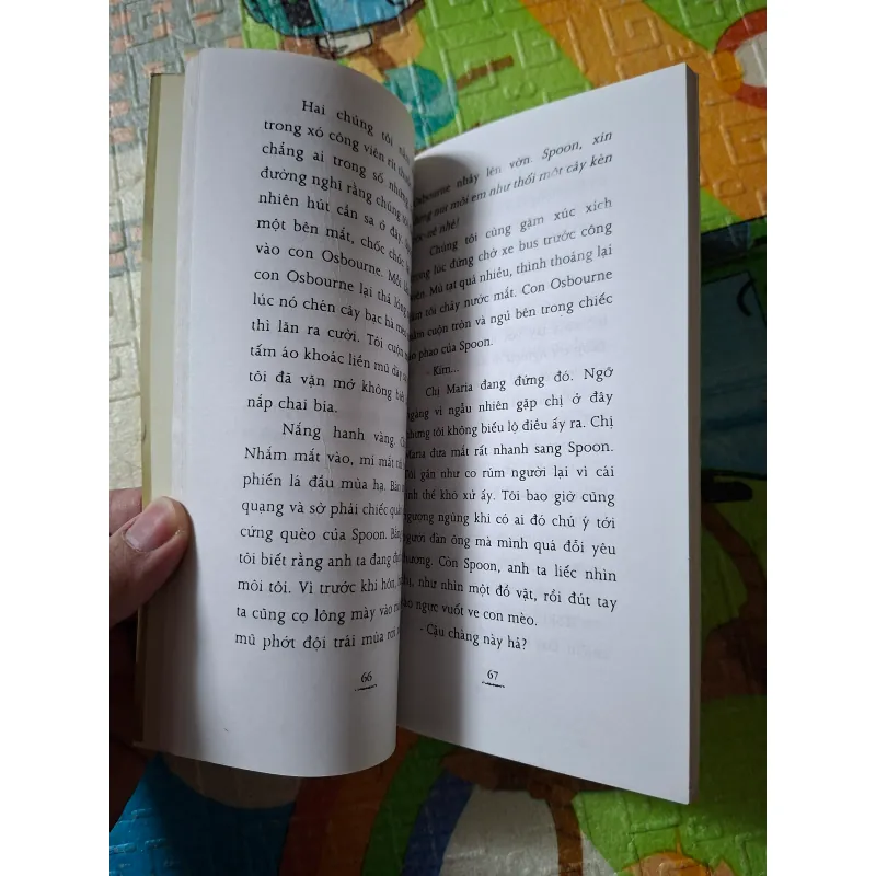 Đôi Mắt Ấy Vẫn Ở Trên Giường 792422